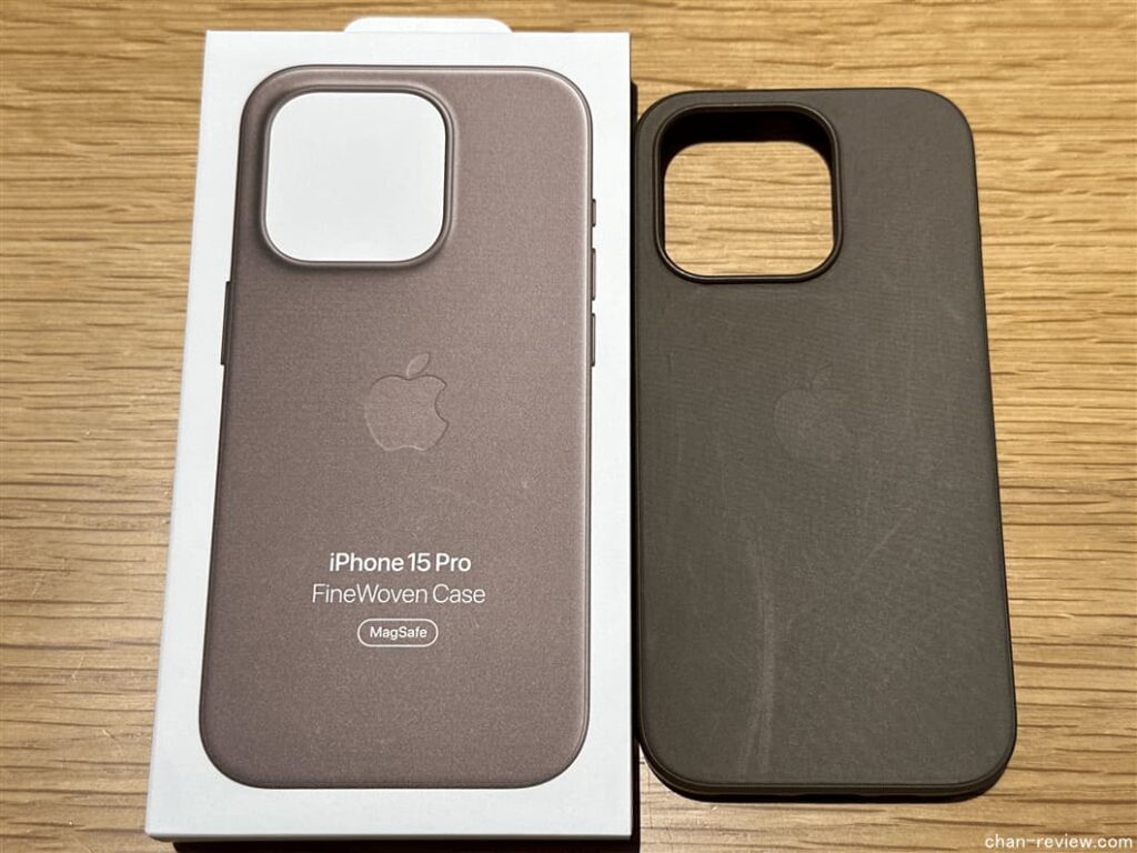 【Review】เคสผ้า FineWoven iPhone 15 Pro พร้อม MagSafe สีไทเทเนียมธรรมชาติ + น้ำตาลอมเทา【เคสแท้ของ Apple】